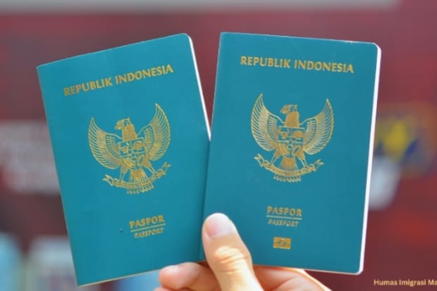 memilih paspor 24 atau 48 halaman tahun 2025 untuk perjalanan luar negeri